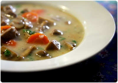 Soupe citronnée au veau et aux champignons