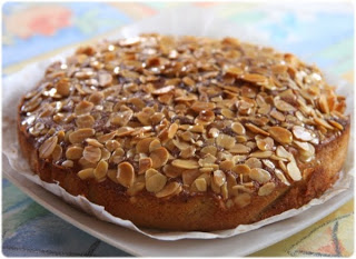 Gâteau moelleux aux amandes et au miel