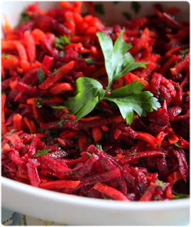 Salade de betteraves et carottes râpées