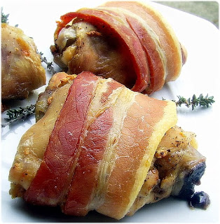 Poulet en robe de lard fumé