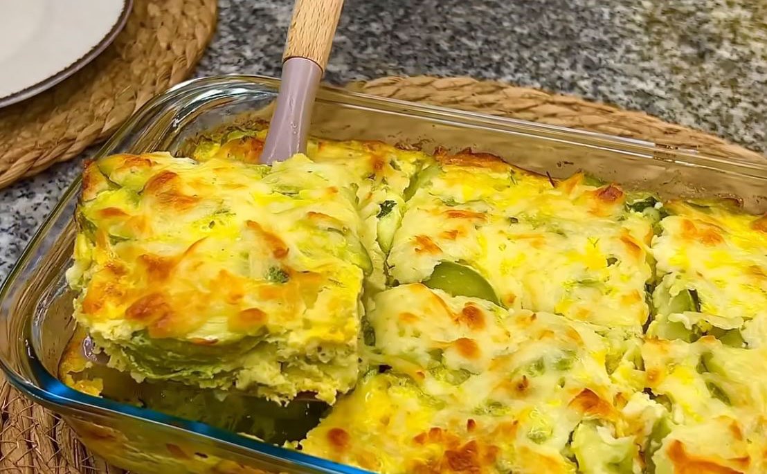 Pokud chcete, aby to bylo k večeři lehké, vyzkoušejte tento cuketový kastrol: poskytuje pouze 160 kcal!