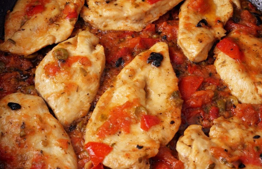 Od té doby, co vařím kuřecí prsa na sicilský způsob, je s radostí jí celá moje rodina | Pouze 280 kcal!