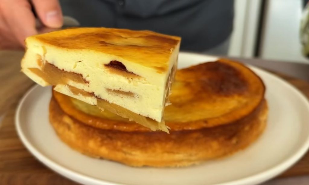 První jablečný koláč bez mouky s pouhými 120 kaloriemi, tak dobrý a krémový, že jsem na něj ještě nikdy nepřišel!