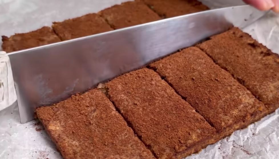 Se 2 ingrediencemi dělám tento báječný dezert o pouhých 100 kaloriích: je bez mouky, másla, oleje, vajec a mléka!
