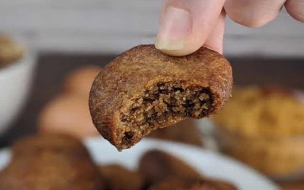 Sušenky z vlašských ořechů, potřebujete jen 3 ingredience a 10 minut svého času: poděkujete mi za recept!