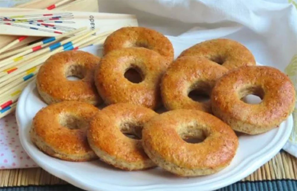 Jablečné koblihy: Nepoužívám mouku, máslo ani cukr: Jím je vždy k snídani | Pouze 90 kcal!