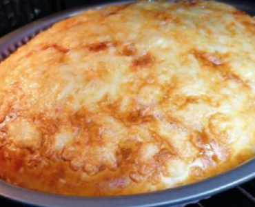 Pikantní koláč se šunkou a mozzarellou: Dokážu to udělat za 1 minutu!