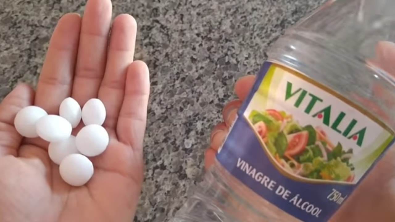 Naftalín a ocet, co se stane, když je zkombinujete: výsledek je nečekaný