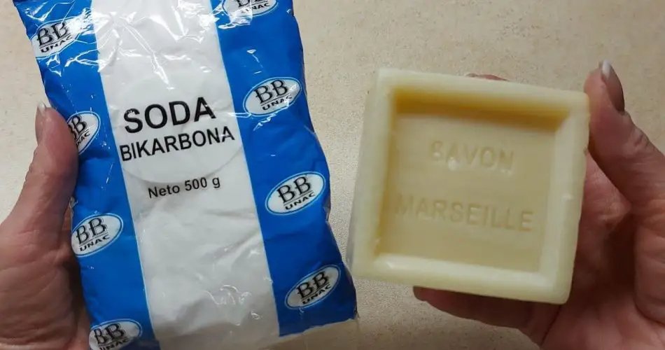 Jednoduše smíchejte tyto 2 ingredience dohromady, abyste ušetřili spoustu peněz za prádlo.