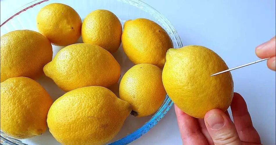 Pokud máte doma citron a jehlu, zkuste to: bez nich se to neobejde.