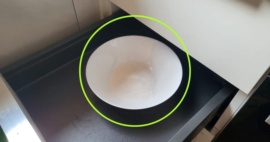 Nepříjemné pachy v dřevěném nábytku, odstraňte je babiččinou léčbou