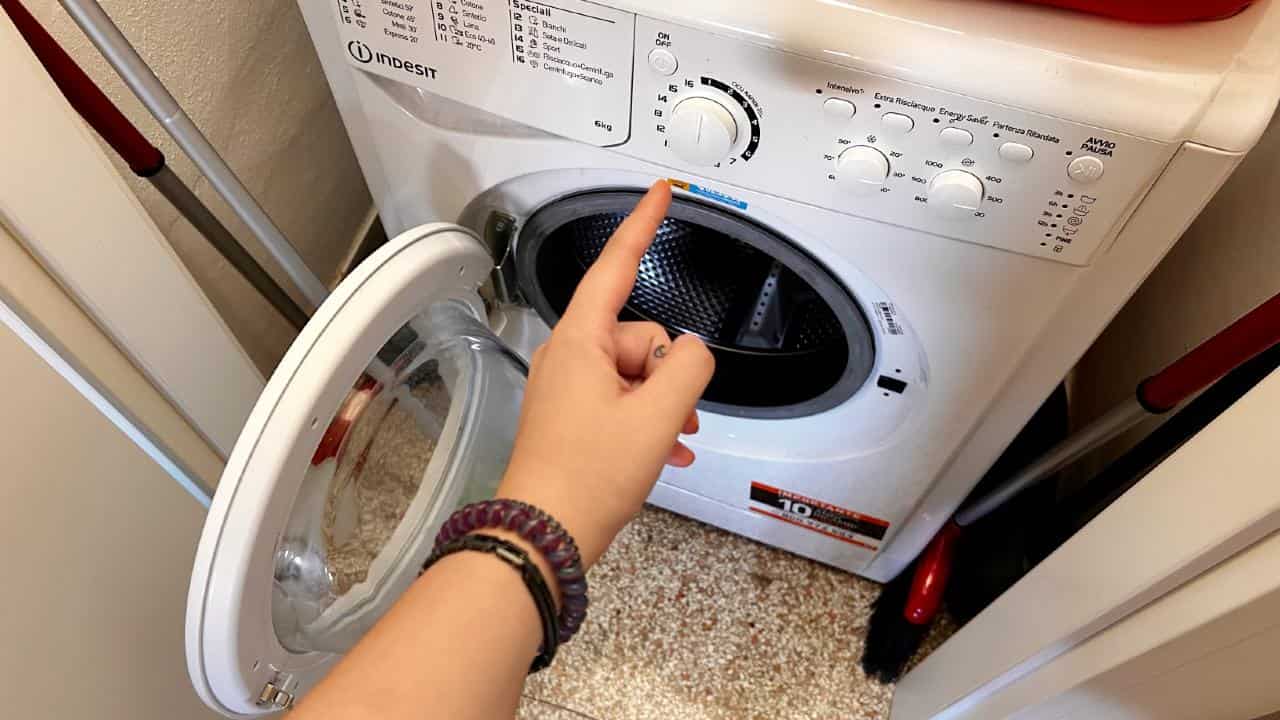 Pračka, se spropitným na prádlo můžete na konci měsíce snížit účet